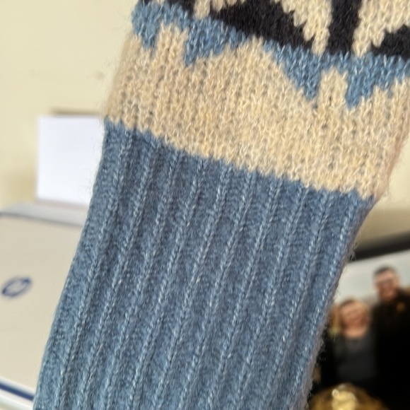 A.N.A. (A NEW APPROACH) Navy Blue/Lt. Blue/Cream Crewneck Sweater, Medium,NWT. - Picture 4 of 6